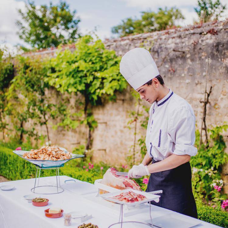 Weekly booking - Château de Saint Loup